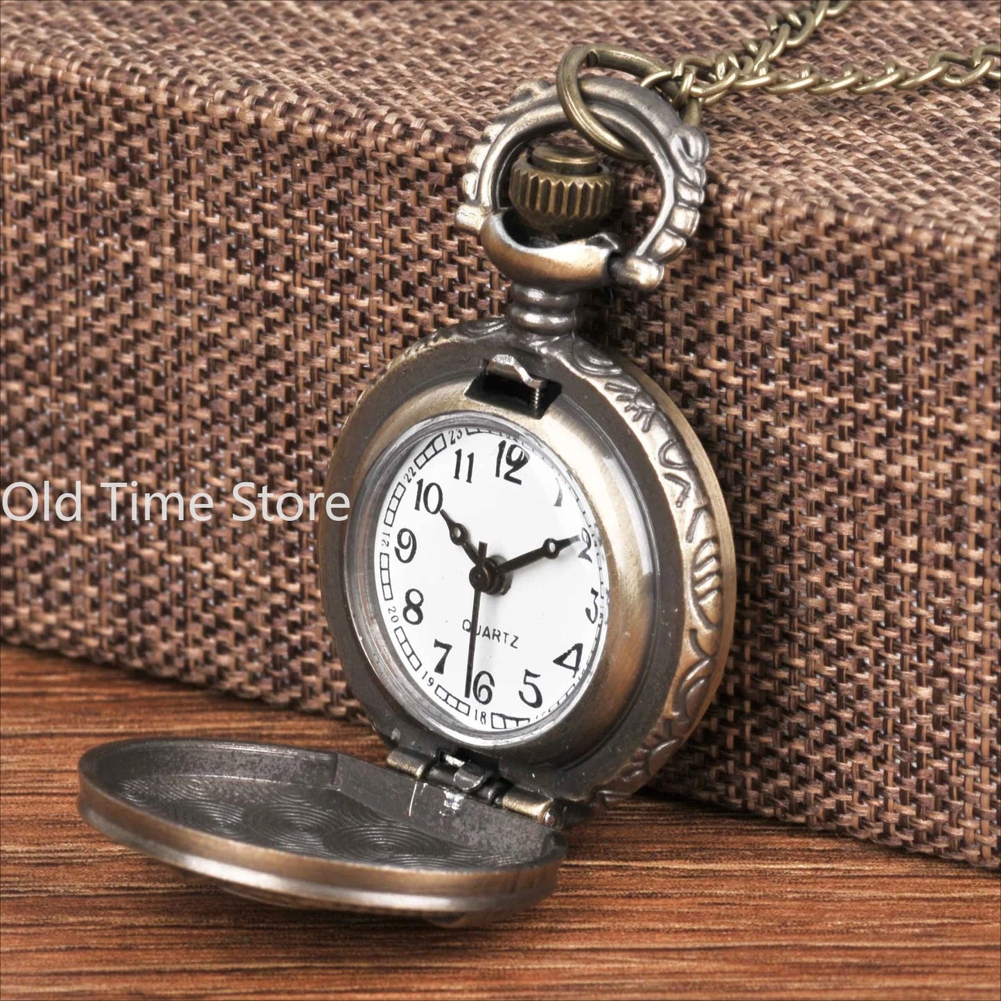 Vintage USSR Soviet Badges Sickle Hammer Pocket Watch Necklace Bronze Pendant Chain Clock Fashion Emblem Women Men Gift