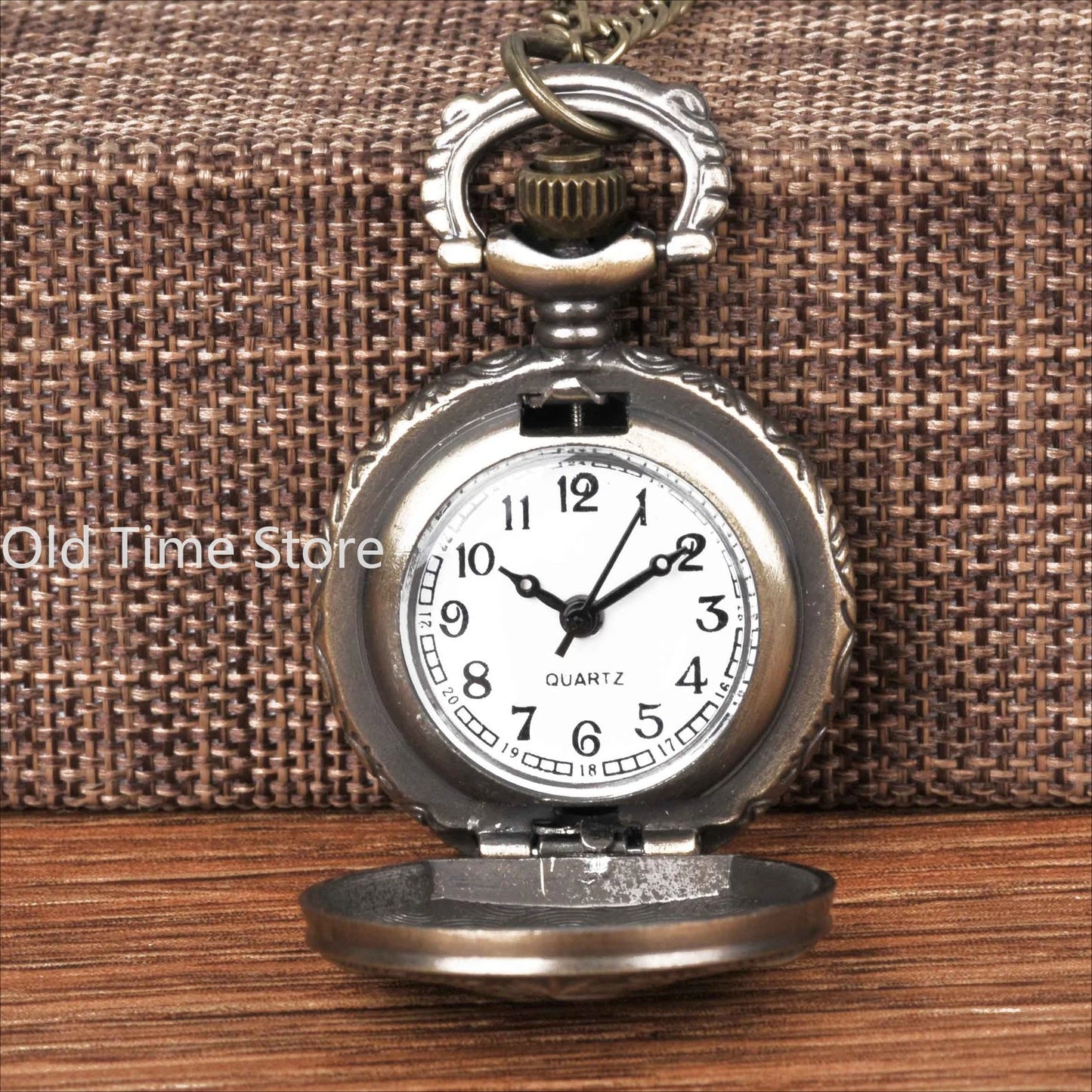 Vintage USSR Soviet Badges Sickle Hammer Pocket Watch Necklace Bronze Pendant Chain Clock Fashion Emblem Women Men Gift