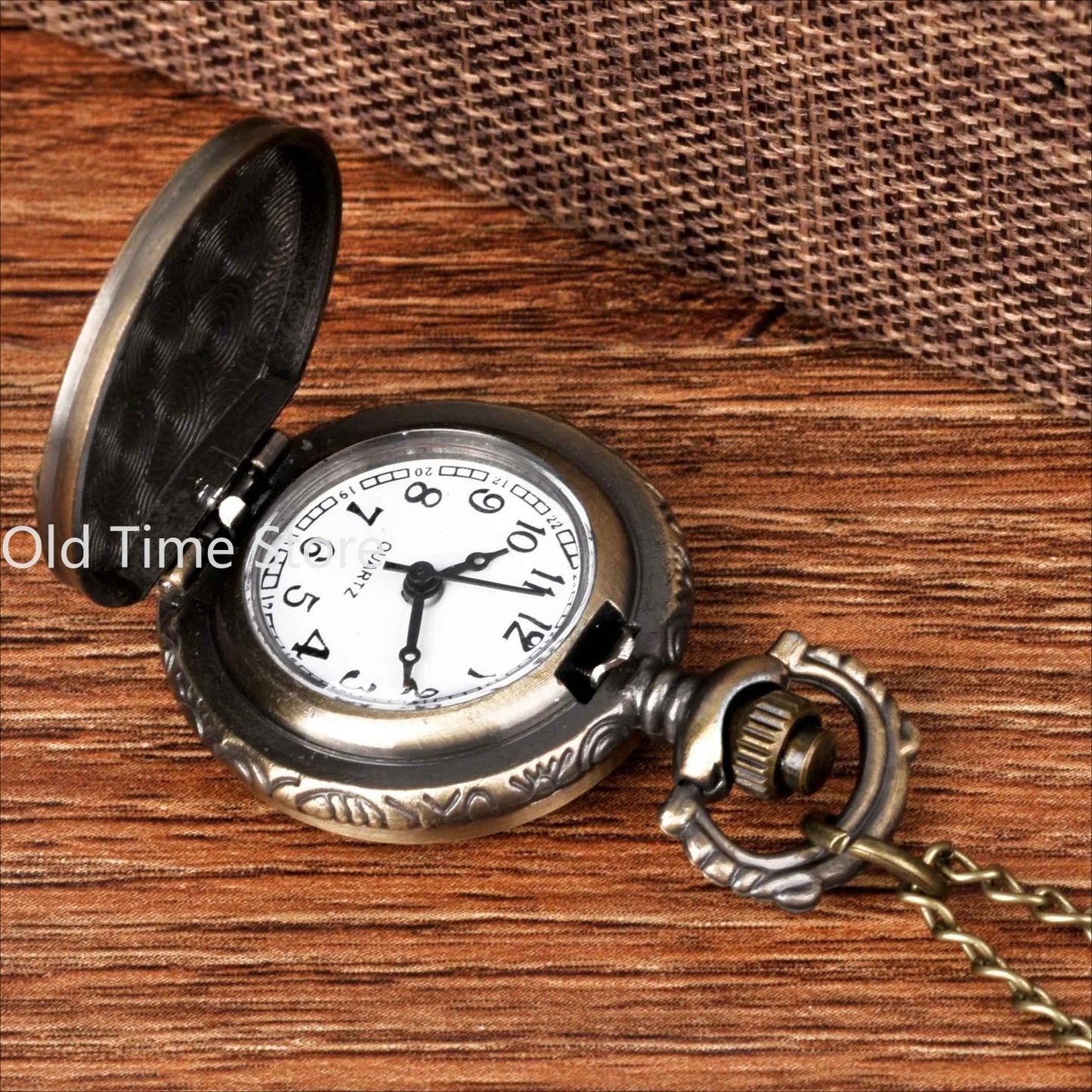 Vintage USSR Soviet Badges Sickle Hammer Pocket Watch Necklace Bronze Pendant Chain Clock Fashion Emblem Women Men Gift