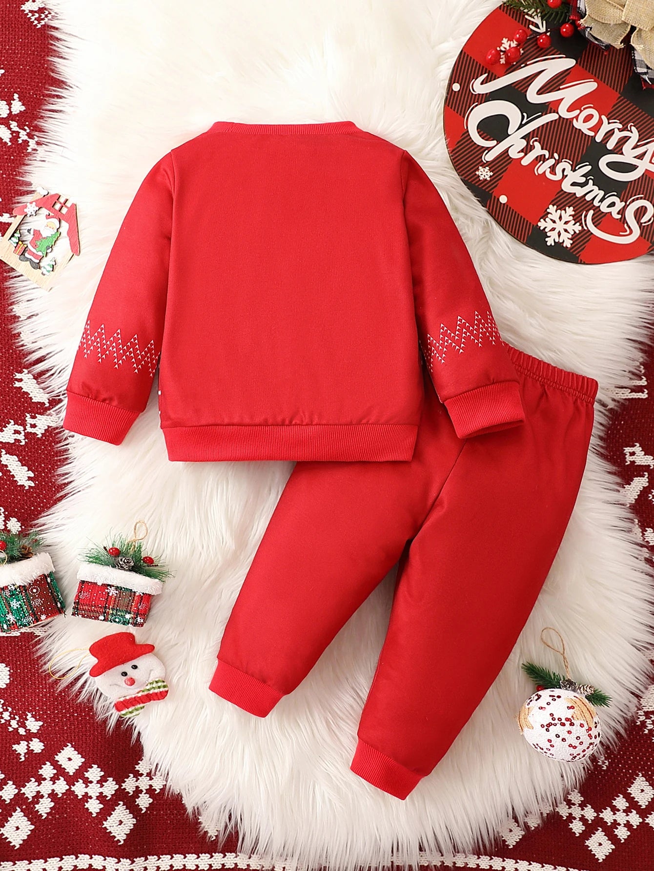 2-piece set of fashionable and cute round neck long sleeved star print hoodie and pants for baby boys, worn on Christmas Day